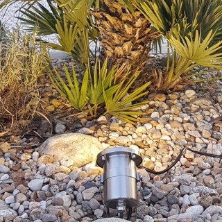 Projecteur spot basssin LED 4W sur socle et piquet 65818 Easy Connect