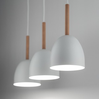 Suspension Nord 3 lumières – blanc & pin – en métal et bois – style moderne