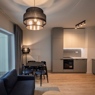 Lampadaire Calisto 1 lumière – noir – en métal – style moderne