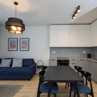 Suspension Calisto 3 lumières – noir – en plastique – style moderne et loft