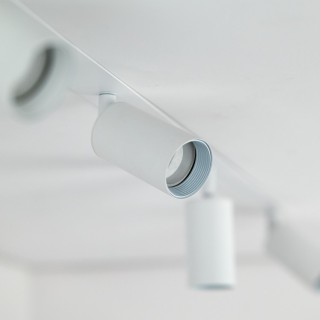 Plafonnier Amis – blanc – en métal – style moderne