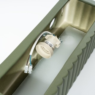 Applique en céramique RIGATA vert olive