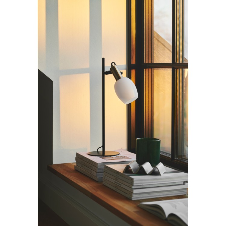 Arild | Lampe à poser | Noir