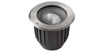 Spot 12V, Spot 220V : que choisir pour votre jardin  ?